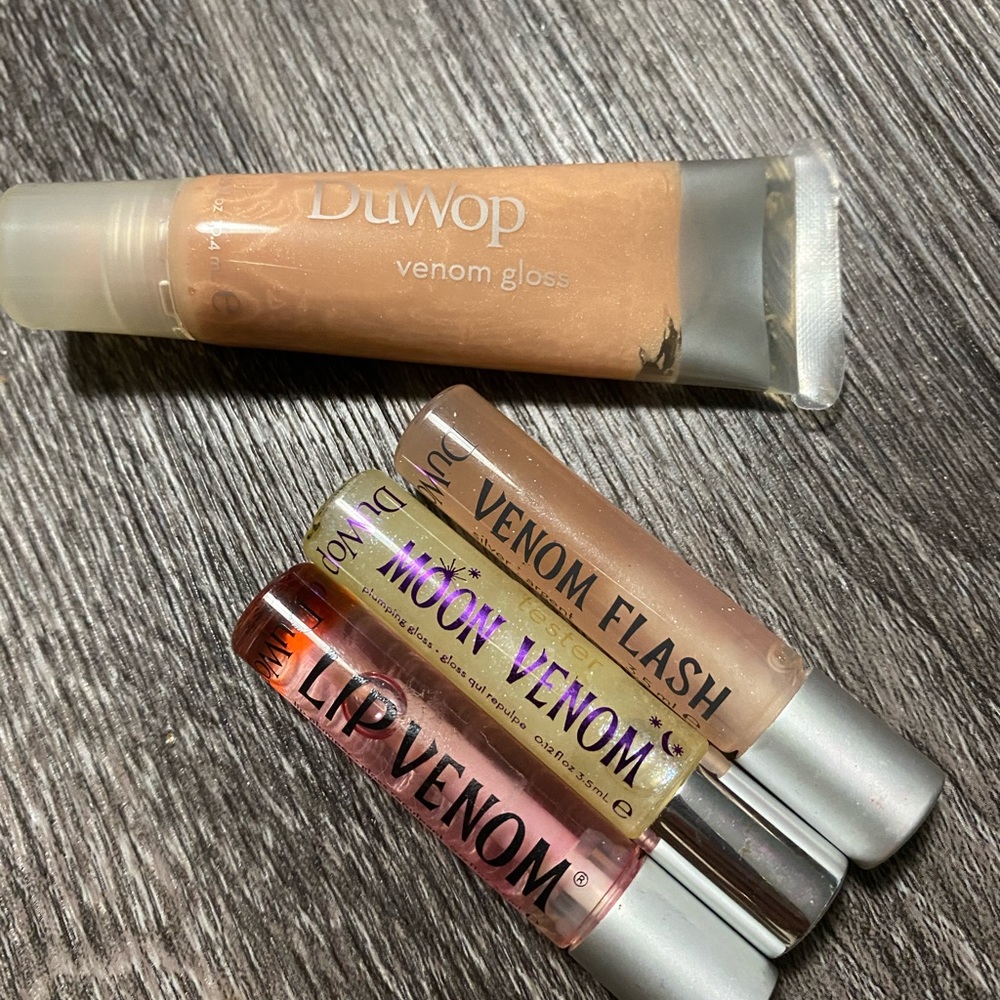 4 piece lipgloss set
